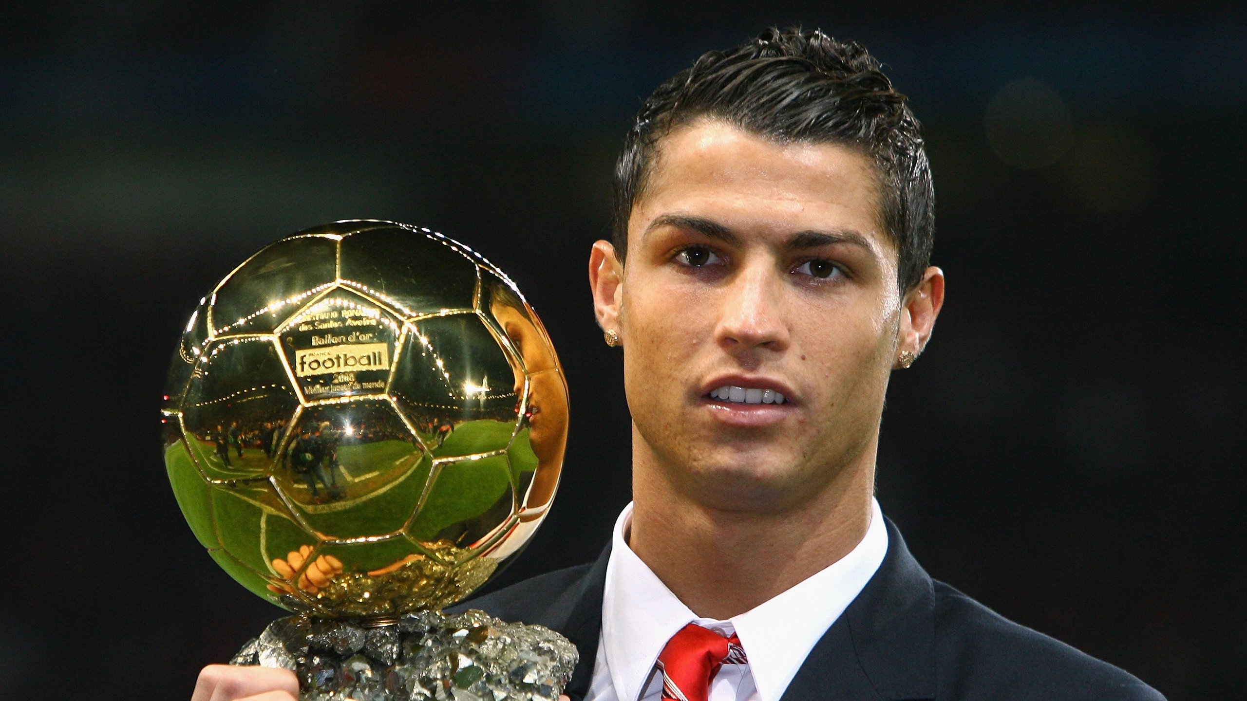 世界杯第三轮:葡萄牙轮换阵容仍取胜 小组头名晋级